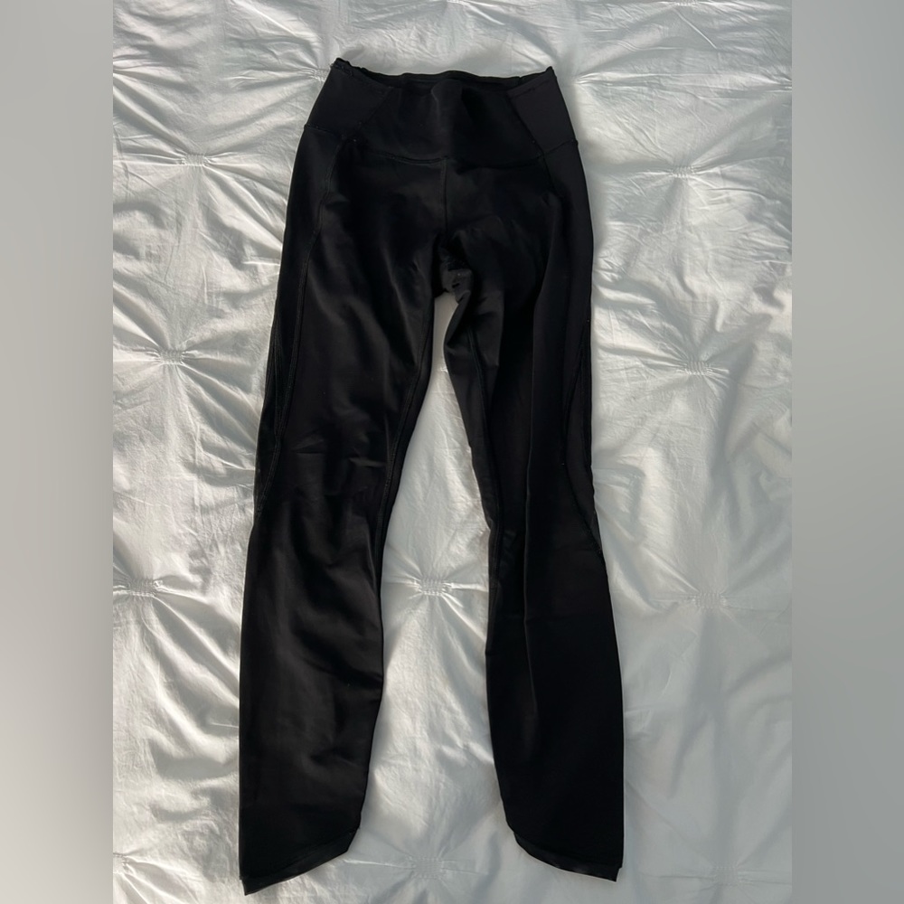Lululemon mesh legging